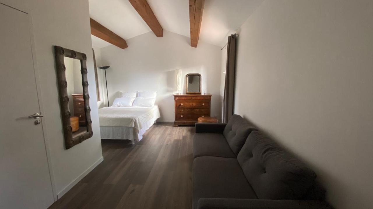 Les Magnolias Bed & Breakfast มาร์กเซย ภายนอก รูปภาพ